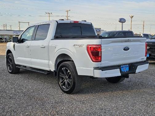 OXFORD WHITE 2022 Ford F-150 XLT