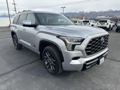 2023 Toyota Sequoia Platinum