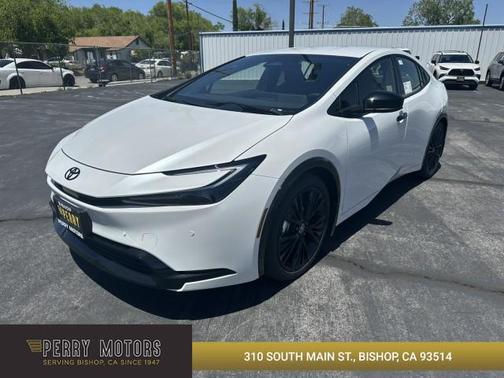2025 Toyota Prius L