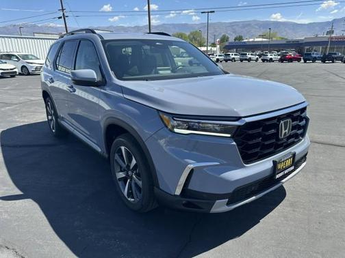2025 Honda Pilot Touring 8-Passenger