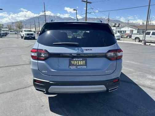 2025 Honda Pilot Touring 8-Passenger
