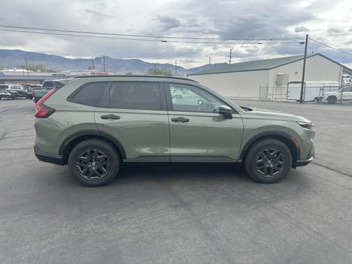 Ash Green Metallic 2026 Honda CR-V Hybrid TrailSport AWD