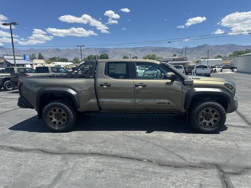 Bronze Oxide 2026 Toyota Tacoma Hybrid Trailhunter