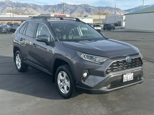 2021 Toyota RAV4 Hybrid XLE