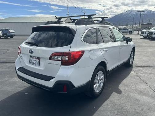 2019 Subaru Outback 2.5i Premium
