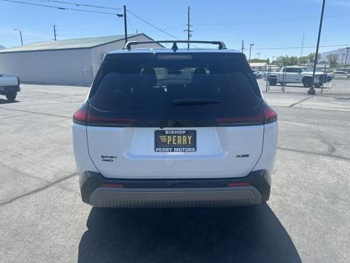Wind Chill Pearl w/Black Roof 2026 Toyota RAV4 Plug-In Hybrid SE
