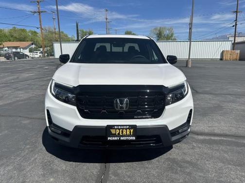 Platinum White Pearl 2026 Honda Ridgeline Black