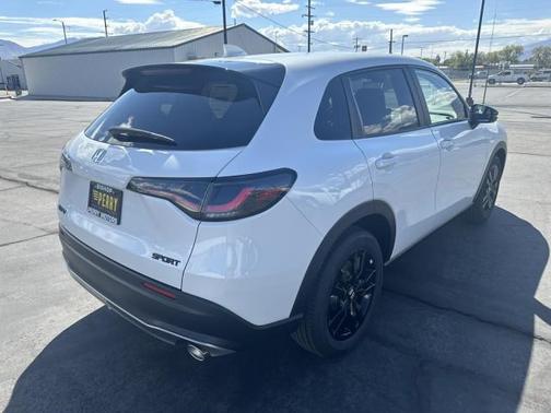 2026 Honda HR-V AWD Sport
