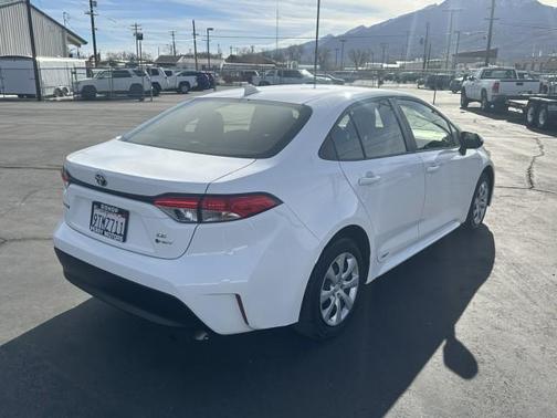 2025 Toyota Corolla Hybrid LE