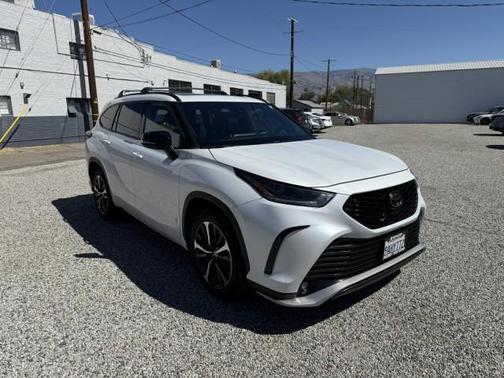 2022 Toyota Highlander XSE