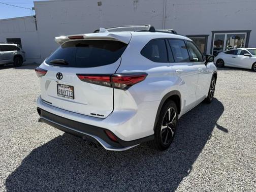 2022 Toyota Highlander XSE