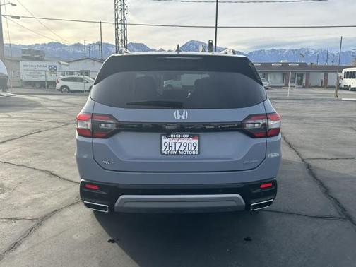 2023 Honda Pilot AWD Elite