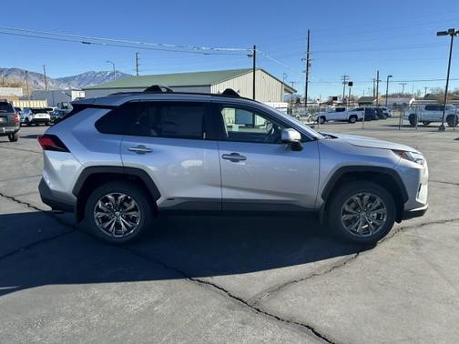 2025 Toyota RAV4 Hybrid XLE Premium