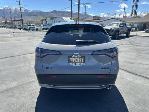Urban Gray Pearl 2026 Honda HR-V AWD Sport