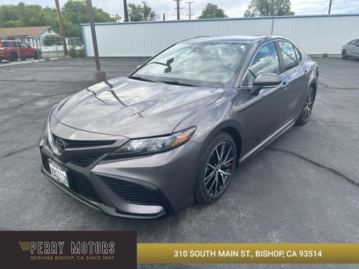2022 Toyota Camry SE