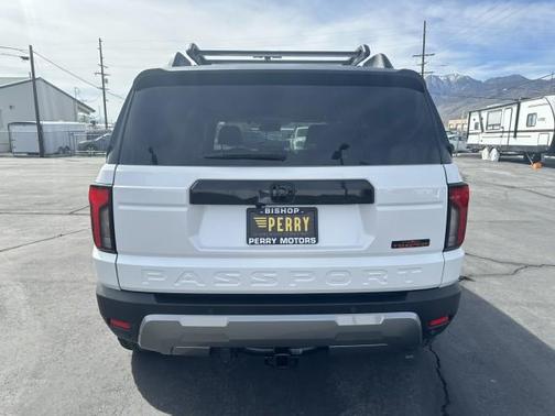 Platinum White Pearl 2026 Honda Passport AWD TrailSport Blackout