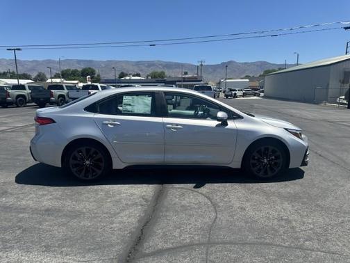 Classic Silver Metallic 2026 Toyota Corolla SE