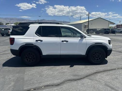 Platinum White Pearl 2026 Honda Passport AWD TrailSport Elite Blackout