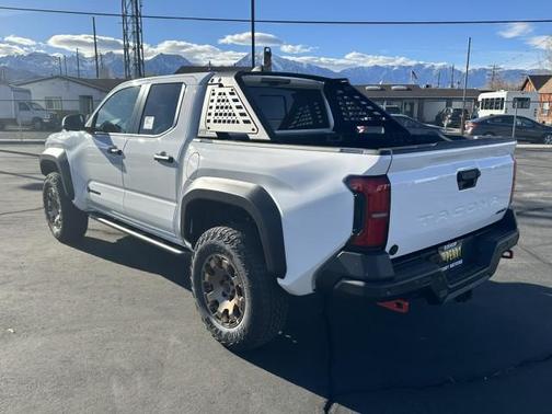 2025 Toyota Tacoma Hybrid Trailhunter