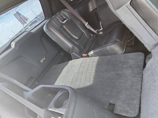 Tuxedo Black Metallic 2015 Ford Explorer Limited