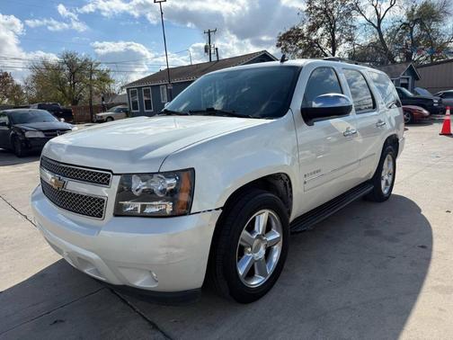 White 2009 Chevrolet Tahoe LTZ