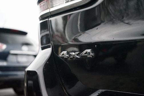 Photo 5 of 12 of 2014 Jeep Grand Cherokee Limited