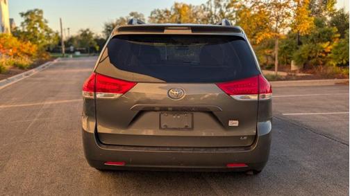 Predawn Gray Mica 2013 Toyota Sienna LE