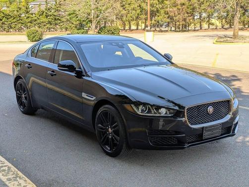 Black 2018 Jaguar XE 25t Prestige AWD 4dr Sedan