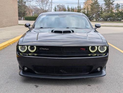 2016 Dodge Challenger R/T Scat Pack