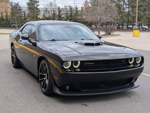 2016 Dodge Challenger R/T Scat Pack