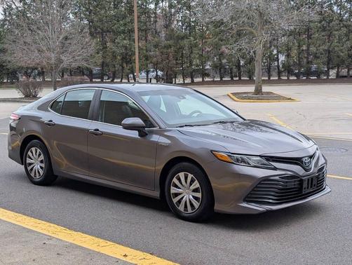 2018 Toyota Camry Hybrid SE