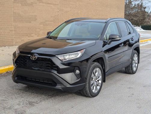2021 Toyota RAV4 XLE Premium