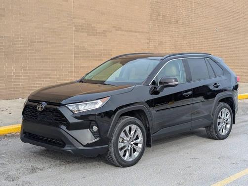 2021 Toyota RAV4 XLE Premium