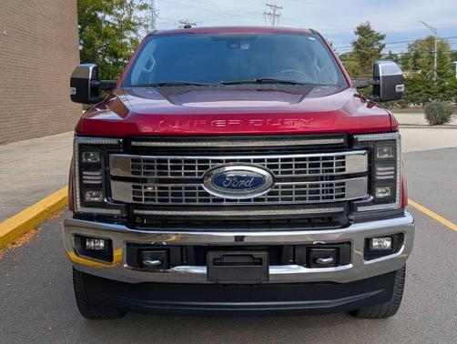 2018 Ford F-250 Lariat 4x4 4dr Crew Cab 6.8 ft. SB Pickup