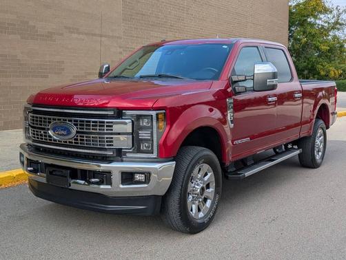 2018 Ford F-250 Lariat 4x4 4dr Crew Cab 6.8 ft. SB Pickup