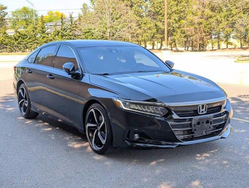 Black 2022 Honda Accord Sport SE 1.5T