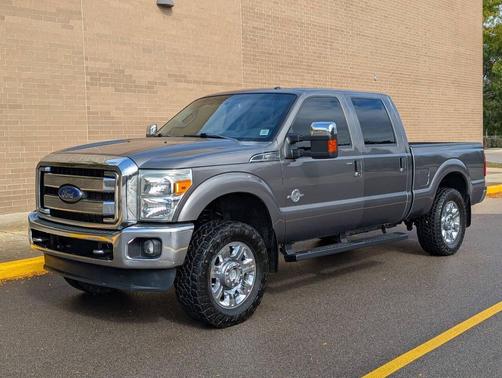 2013 Ford F-250 Lariat 4x4 4dr Crew Cab 6.8 ft. SB Pickup