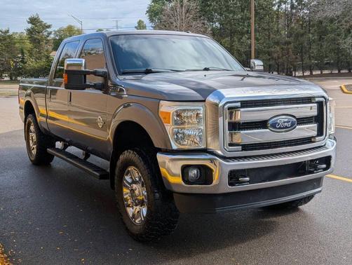 2013 Ford F-250 Lariat 4x4 4dr Crew Cab 6.8 ft. SB Pickup