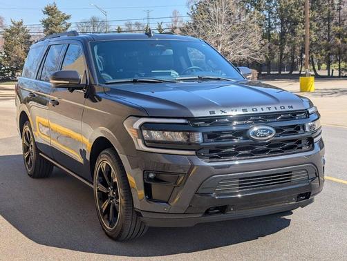 Dark Matter Gray 2024 Ford Expedition Limited
