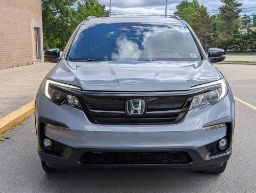 Sonic Gray Pearl 2022 Honda Pilot AWD TrailSport