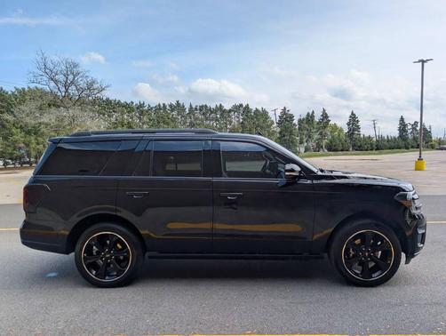 2024 Ford Expedition Limited 4x4 4dr SUV