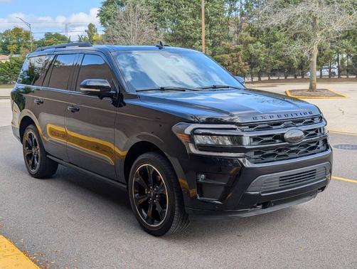 2024 Ford Expedition Limited 4x4 4dr SUV