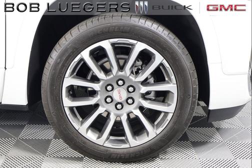 White 2021 GMC Acadia Denali