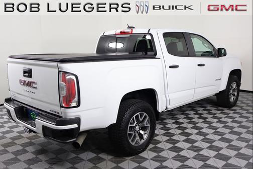 Summit White 2022 GMC Canyon AT4