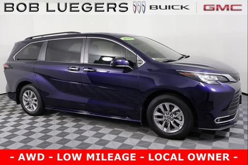 2022 Toyota Sienna XLE
