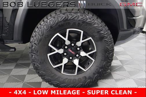 2023 GMC Canyon AT4X