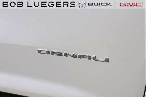 2025 GMC Acadia Denali