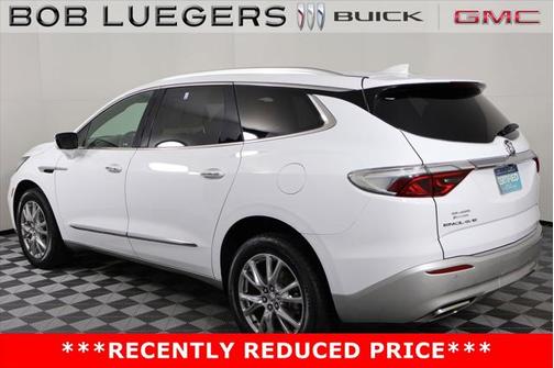 2024 Buick Enclave Essence FWD