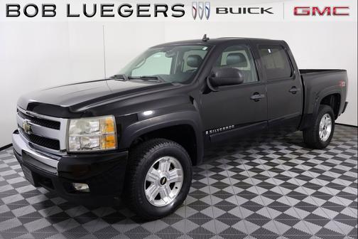 Black 2008 Chevrolet Silverado 1500 LT2 Crew Cab