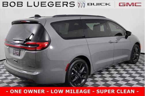 2025 Chrysler Pacifica Limited